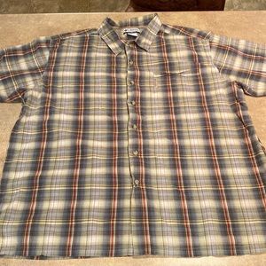 Mens Columbia shirt size XXL